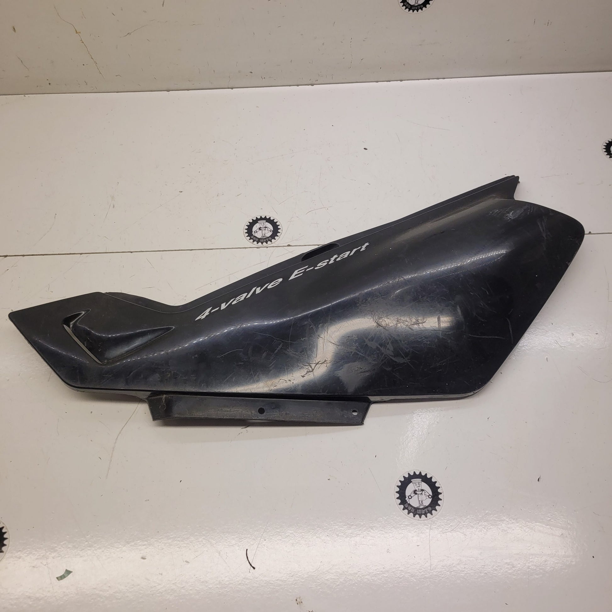 plastique flan yamaha 600 xt 2002-1