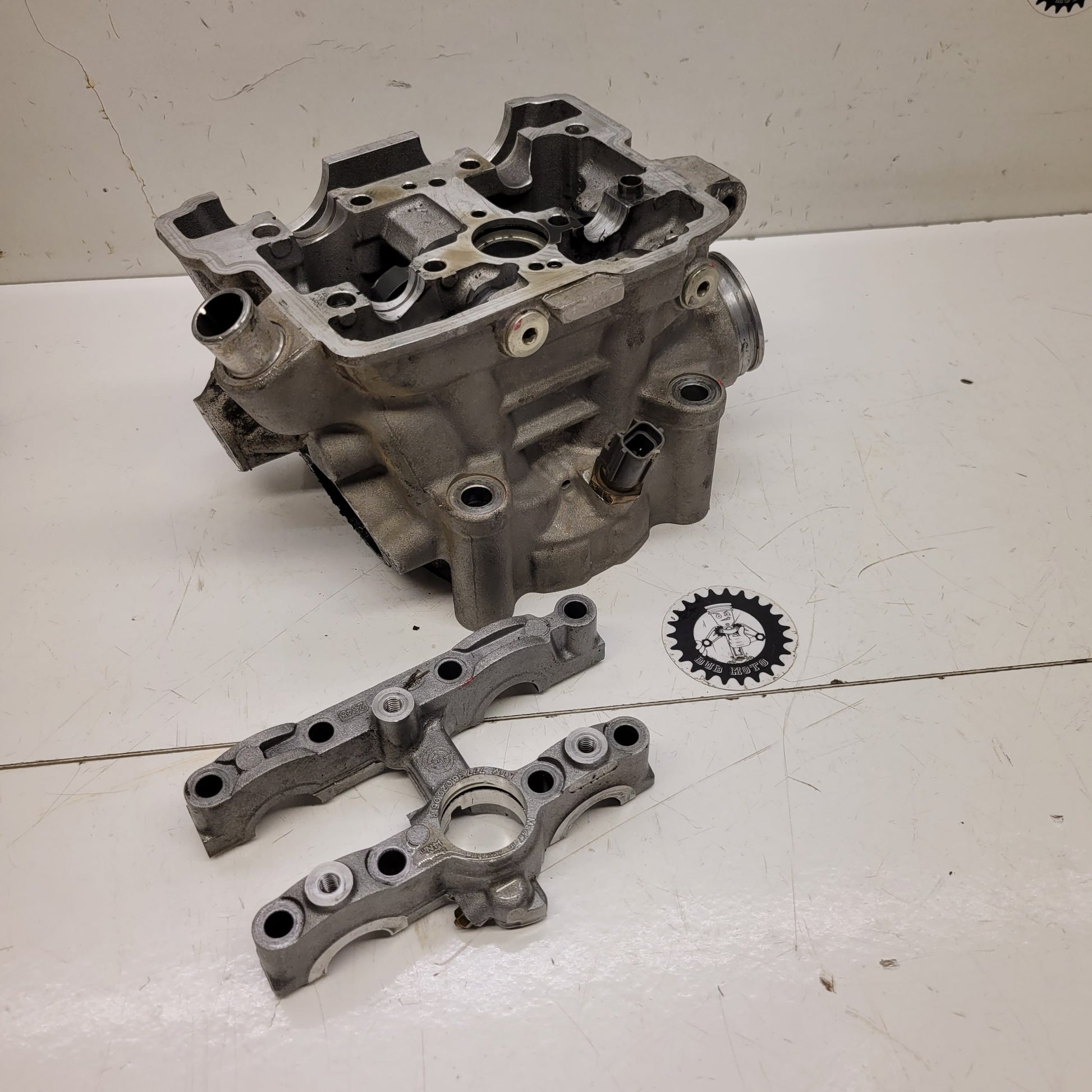 culasse en l'état husqvarna 250 fc 2015-1