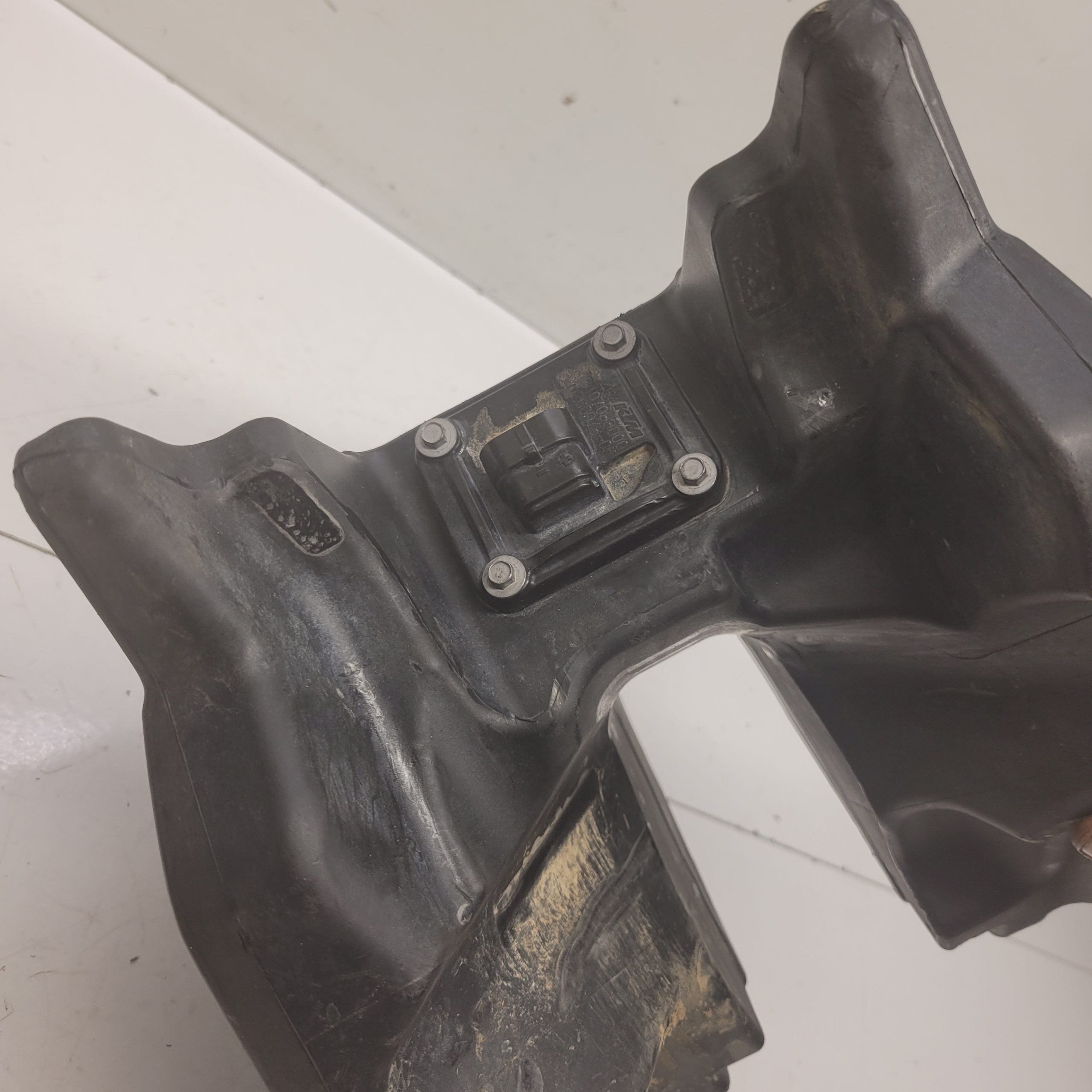 reservoir pompe a essence husqvarna 250 fc 2015 81307813000-4