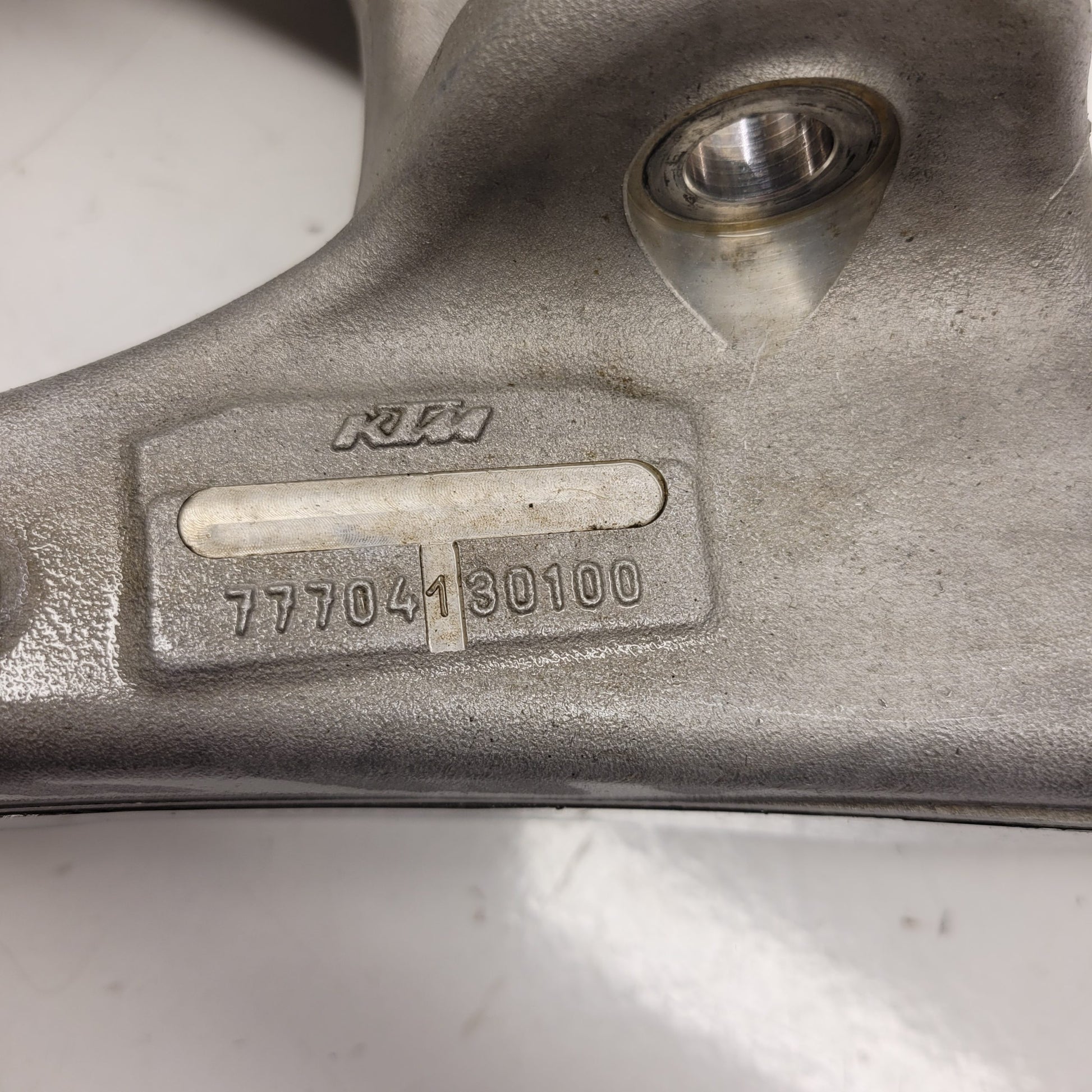 bras oscillant husqvarna 250 fc 2015 77704130100-4