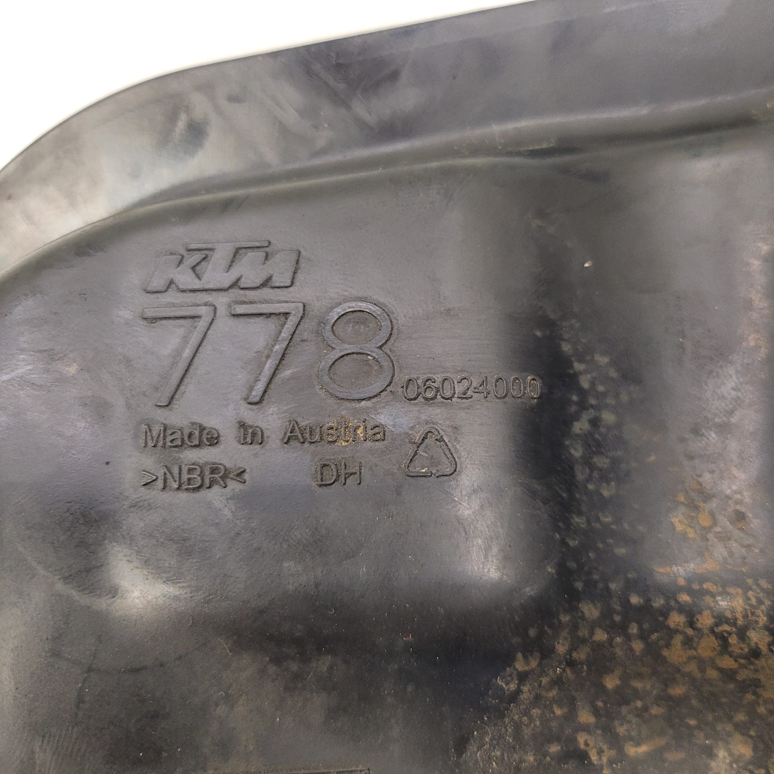 manchon boite a air husqvarna 250 fc 2015 77806024000-3