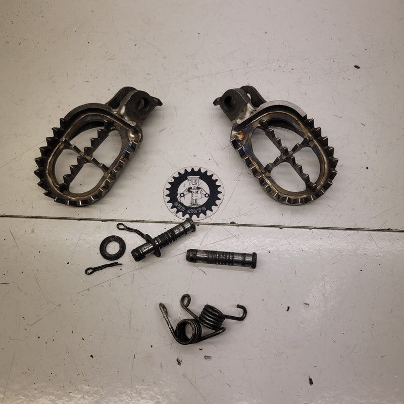 cales pieds husqvarna 250 fc 2015-1