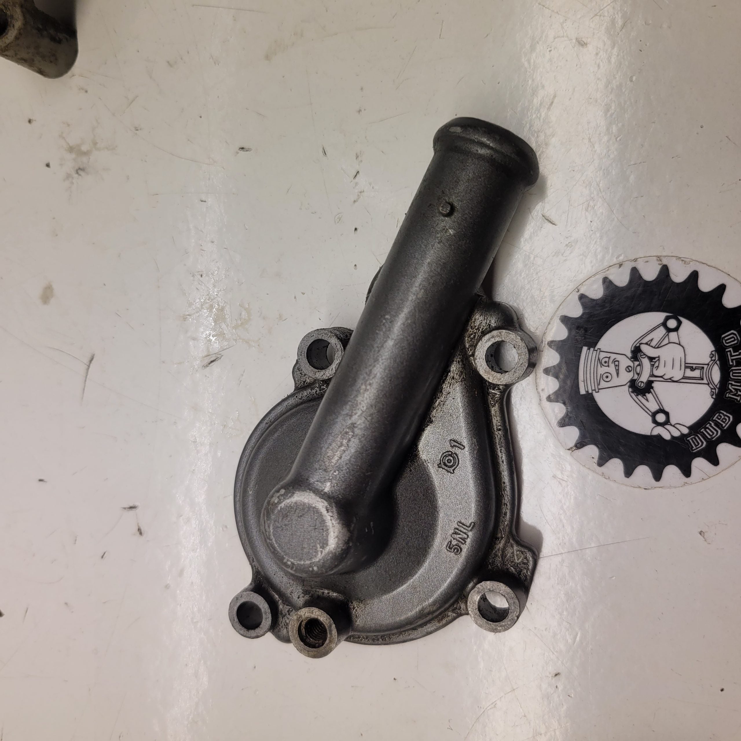 couvercle pompe a eau yamaha 250 yzf 2002