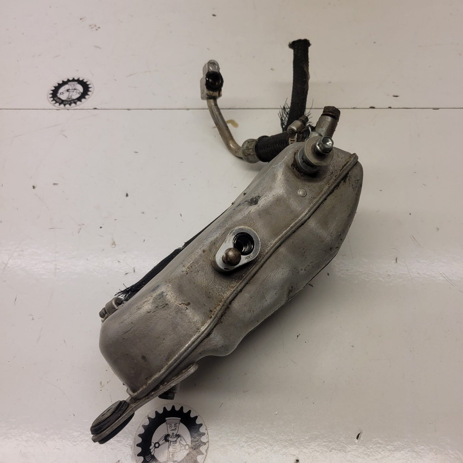 reservoir d'huile yamaha 250 yzf 2010-2