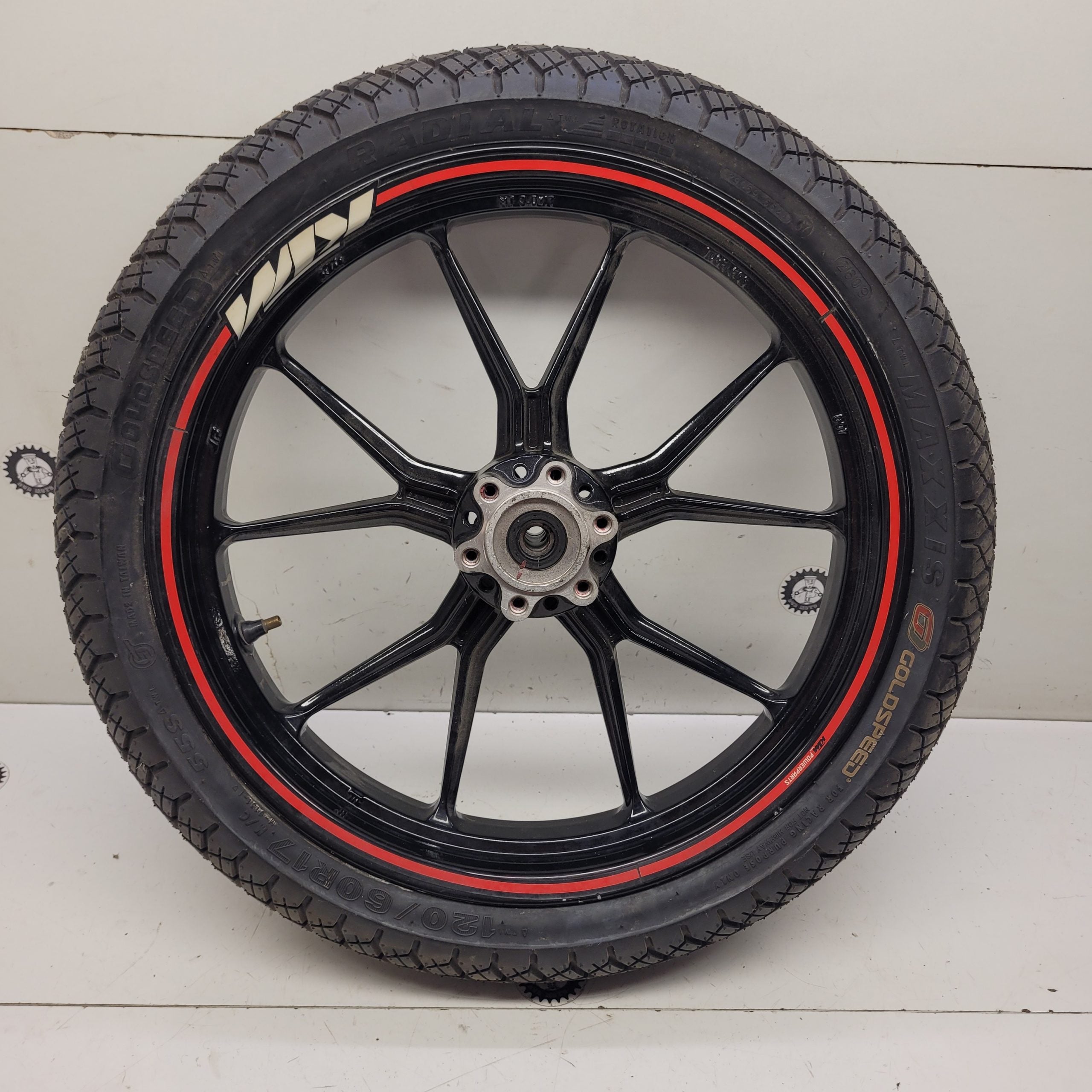 roue avant ktm 125 duke pneu neuf