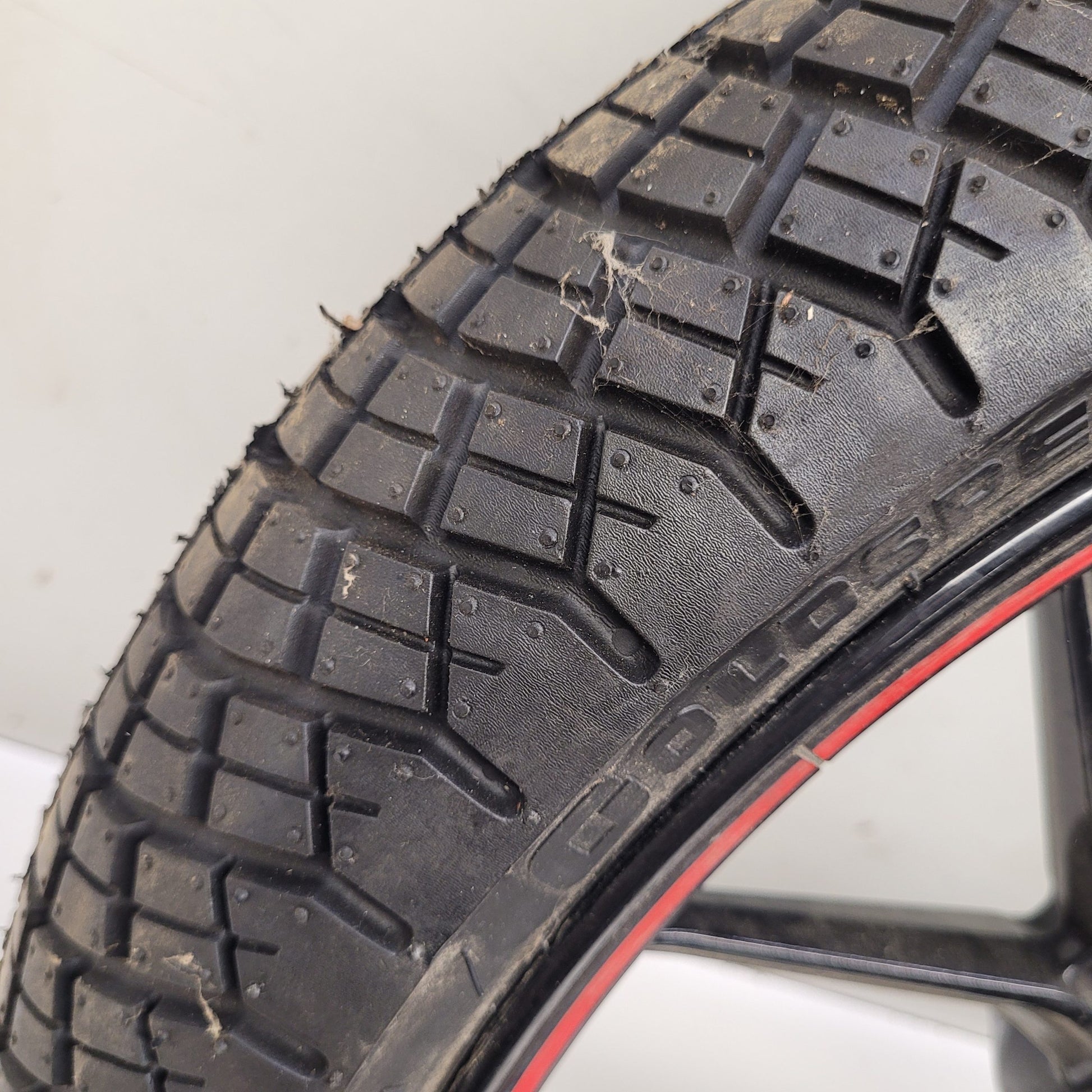 roue avant ktm 125 duke pneu neuf-3