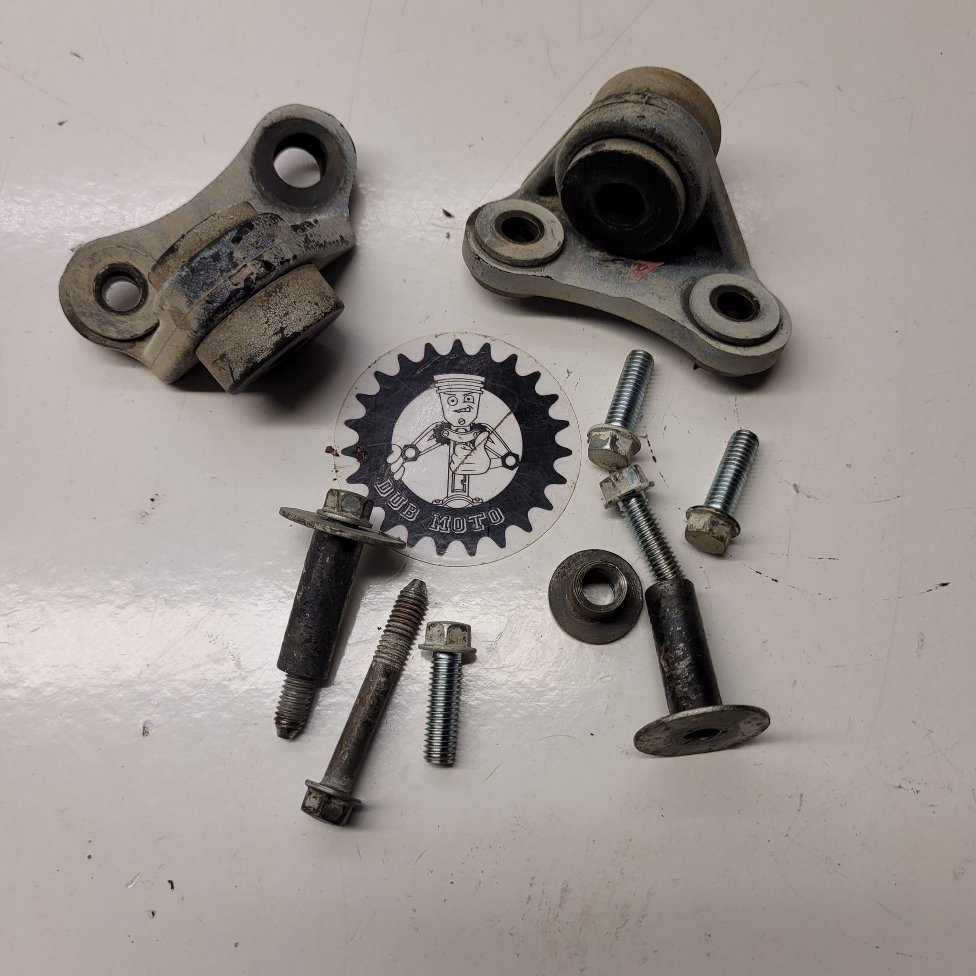 support réservoir honda 125 cr 1988-1