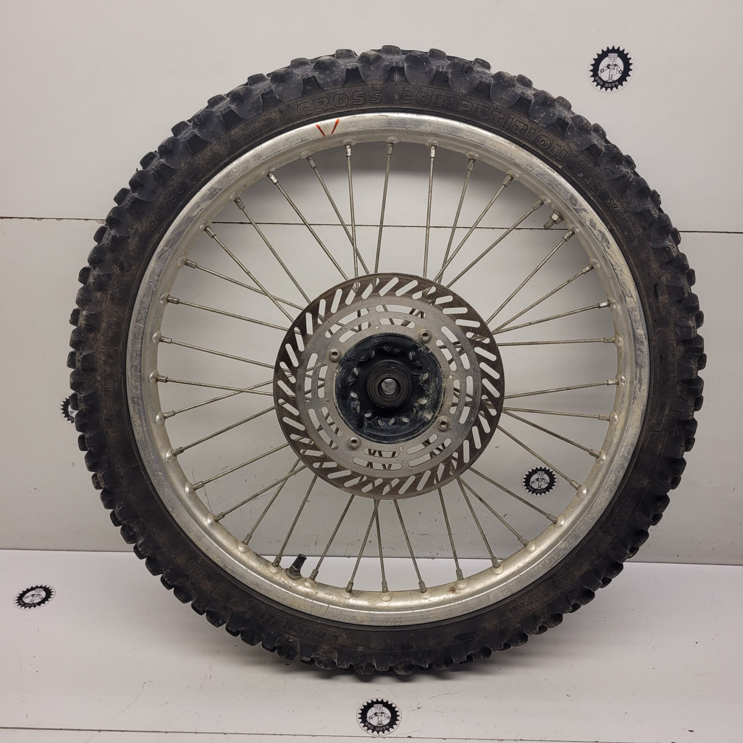 roue avant en l'état honda 125 cr 1988