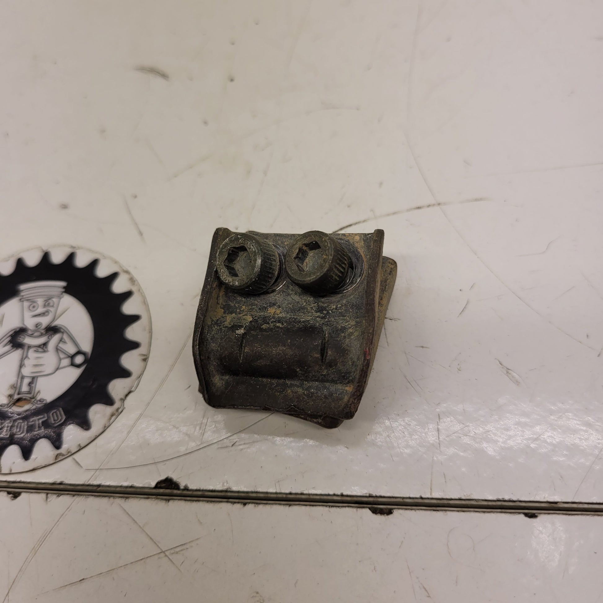 fixation durite frein avant yamaha 426 yzf-1