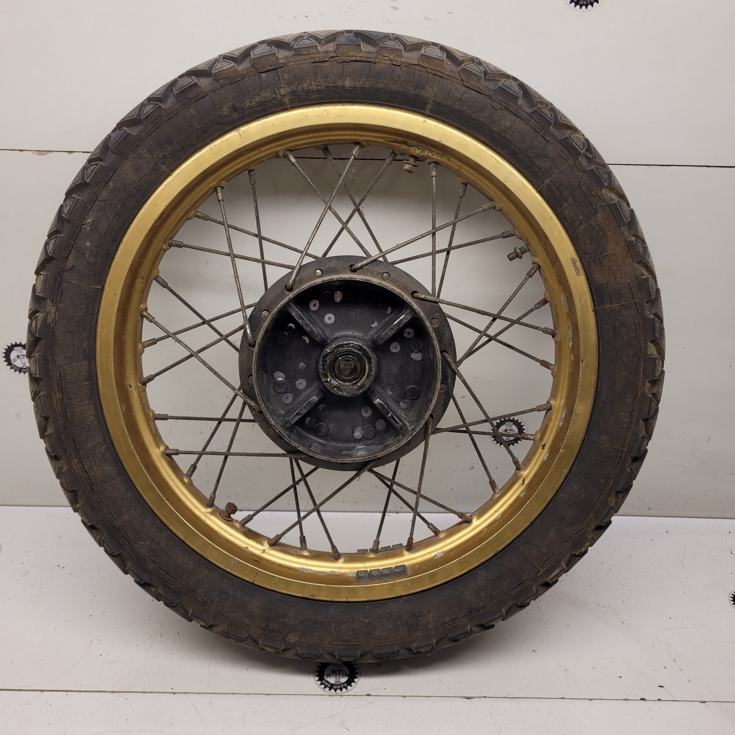 roue arrière en l'état yamaha 600 xt