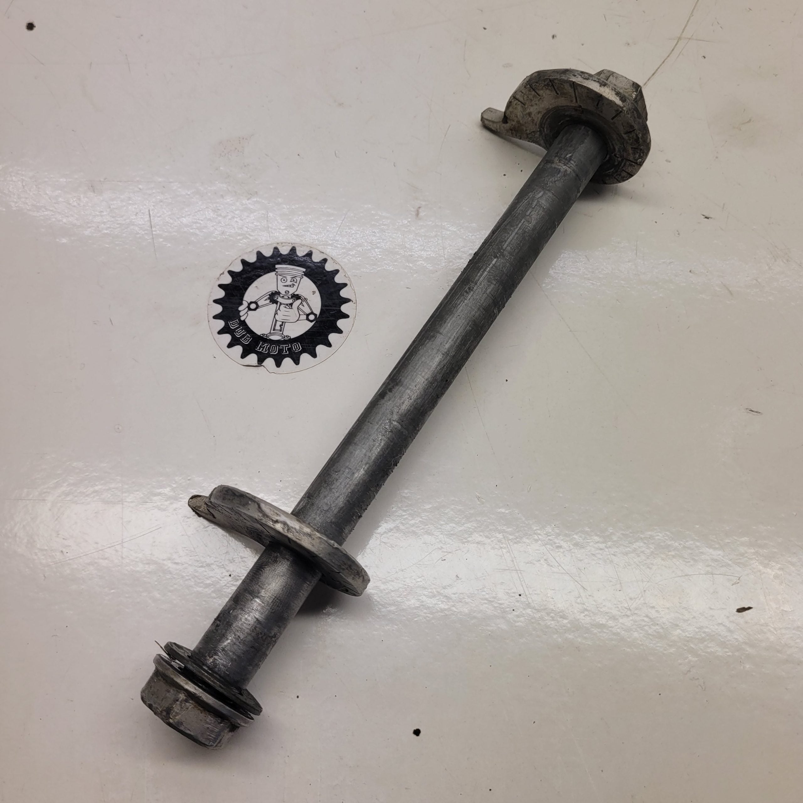 axe de roue arrière gasgas 321 txt 2000
