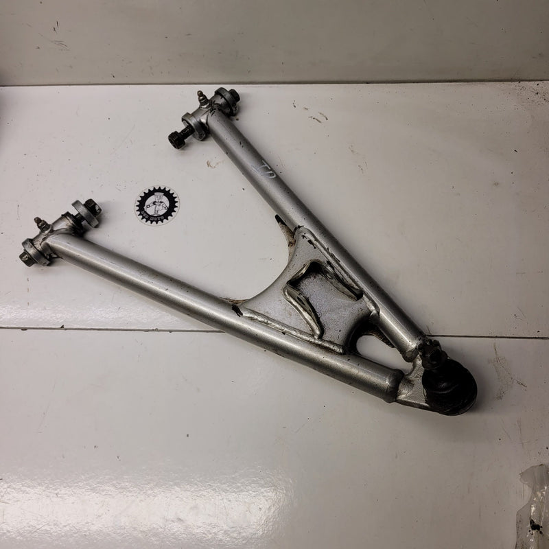 triangle inférieur droit yamaha 660 raptor-1