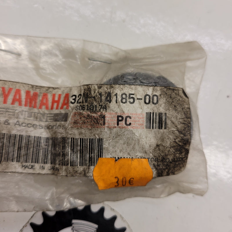 32N-14185-00 neuf yamaha-1