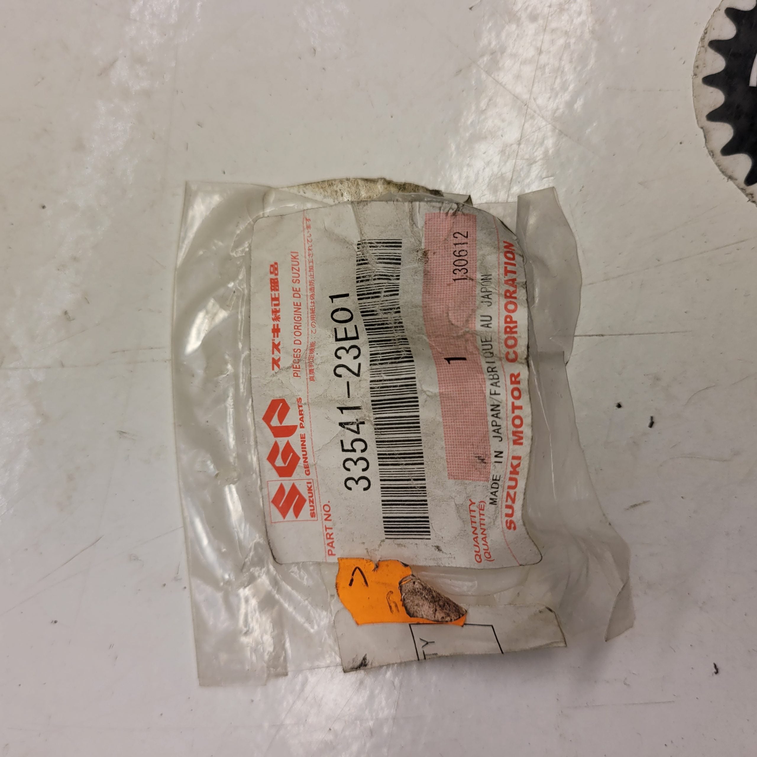 caoutchouc antiparasite 33541-23E01 suzuki 650 100 v strom