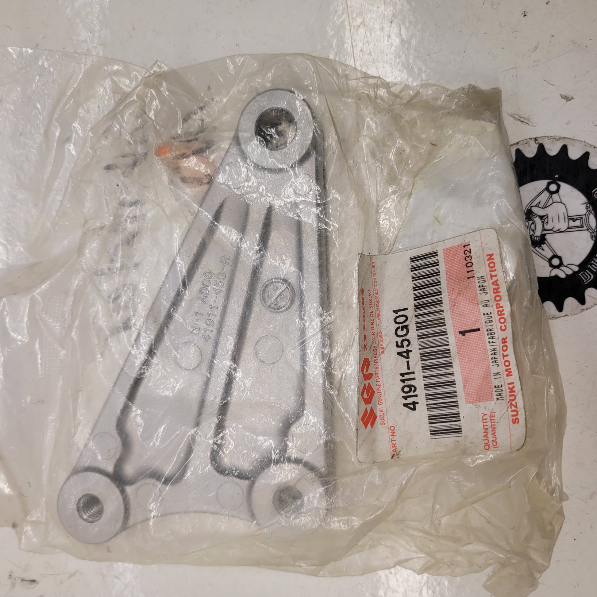 plaque de support 41911-45G00 suzuki 450 ltr-1