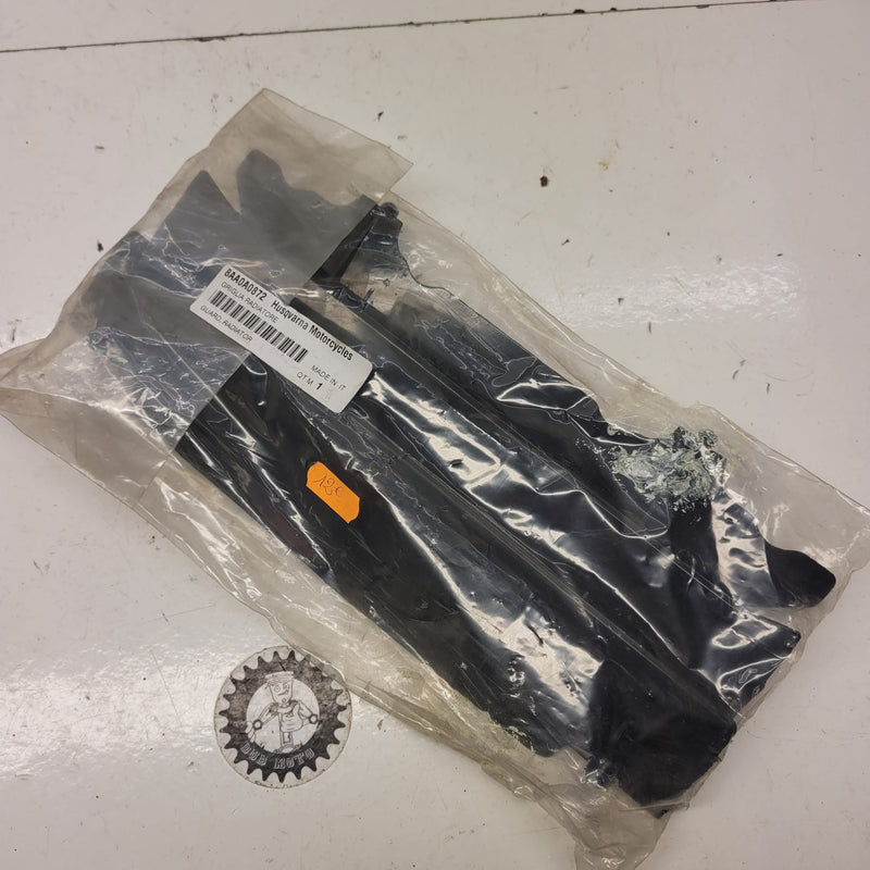 grille radiateur neuve 8AA0A0872 husqvarna 250 310 450 510 tc te 07-12-2