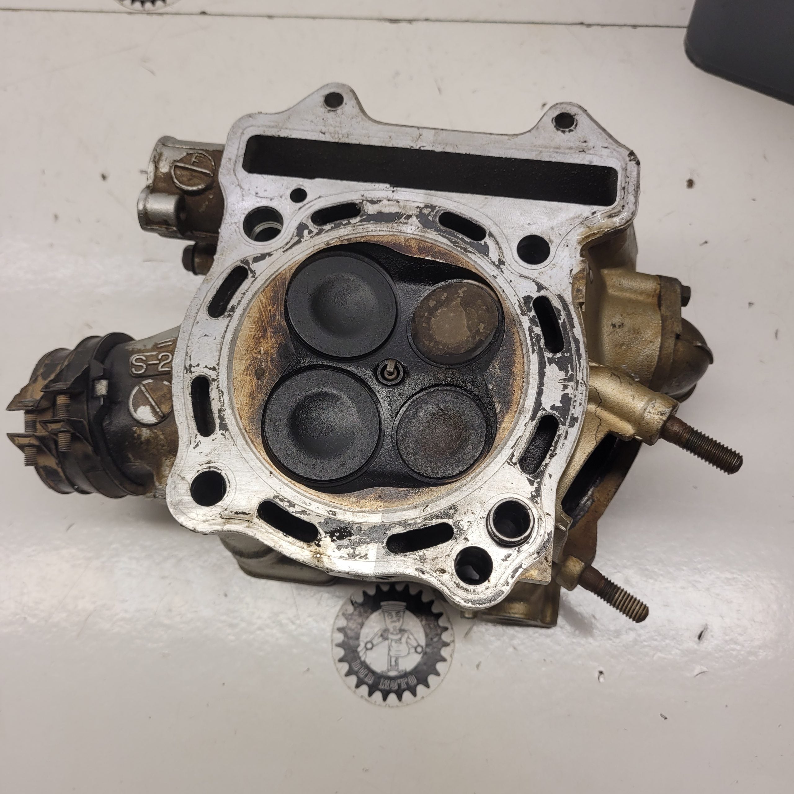 culasse pour piece suzuki 400 ltz-2