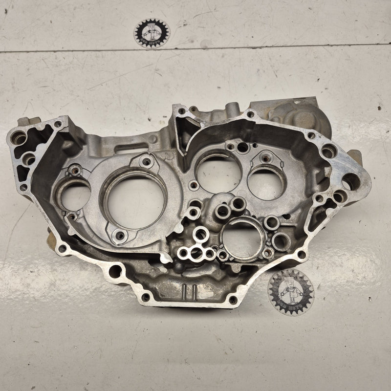 carter moteur droit suzuki 400 ltz-2
