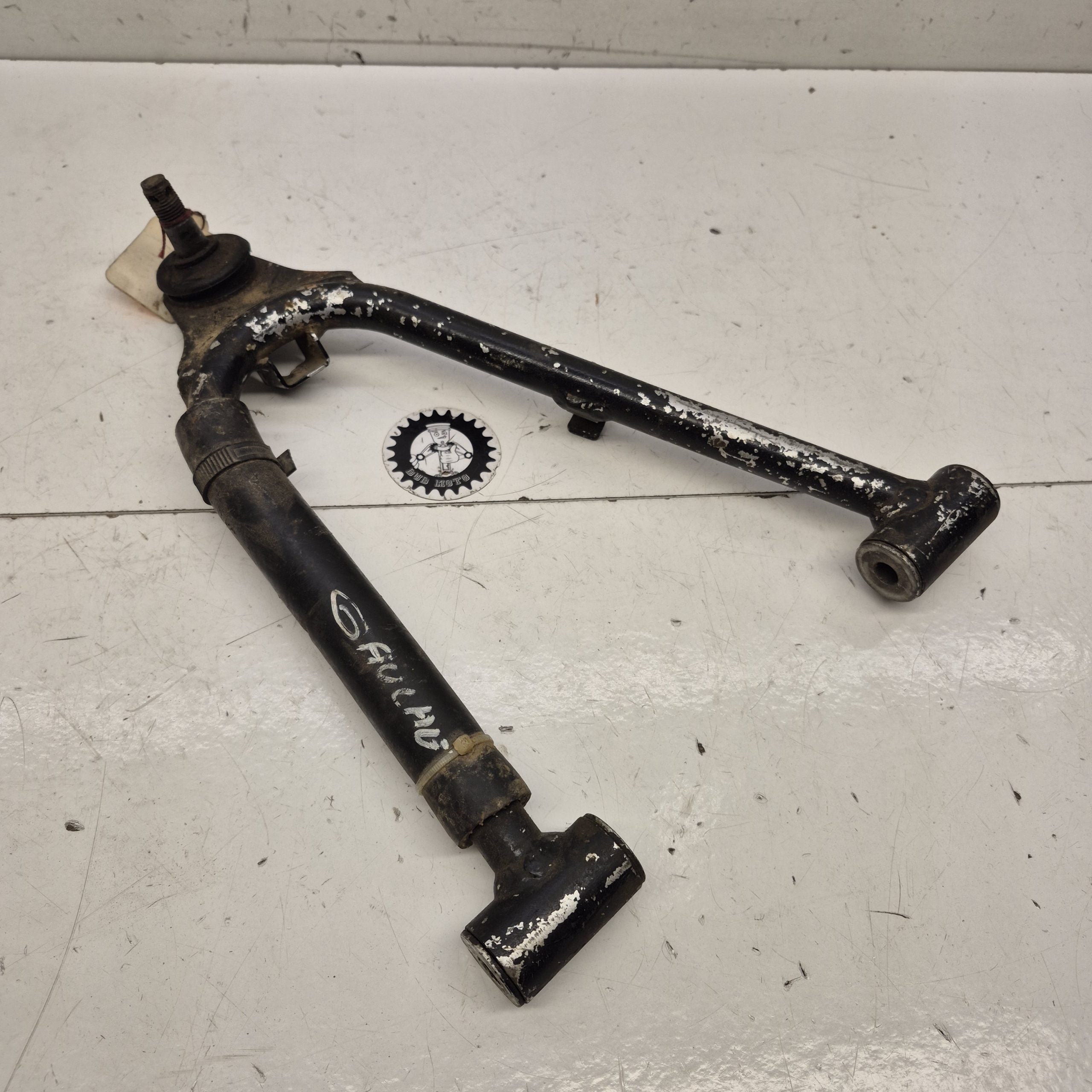 triangle superieur suzuki 400 ltz
