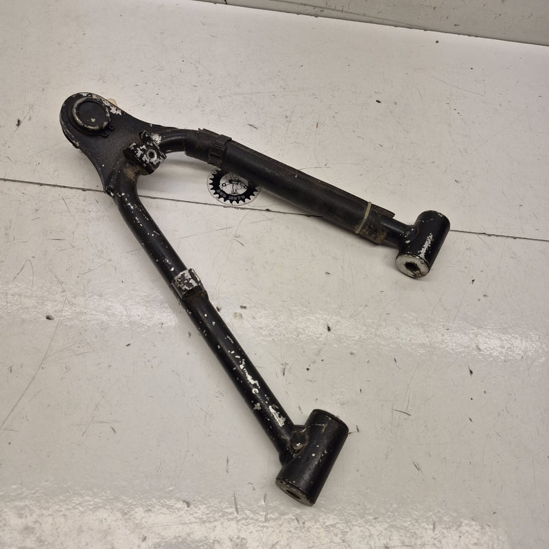 triangle superieur suzuki 400 ltz-2