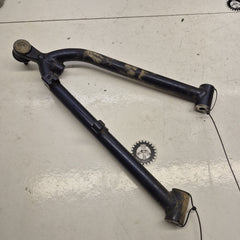 triangle superieur gauche bleu suzuki 450 ltr-2