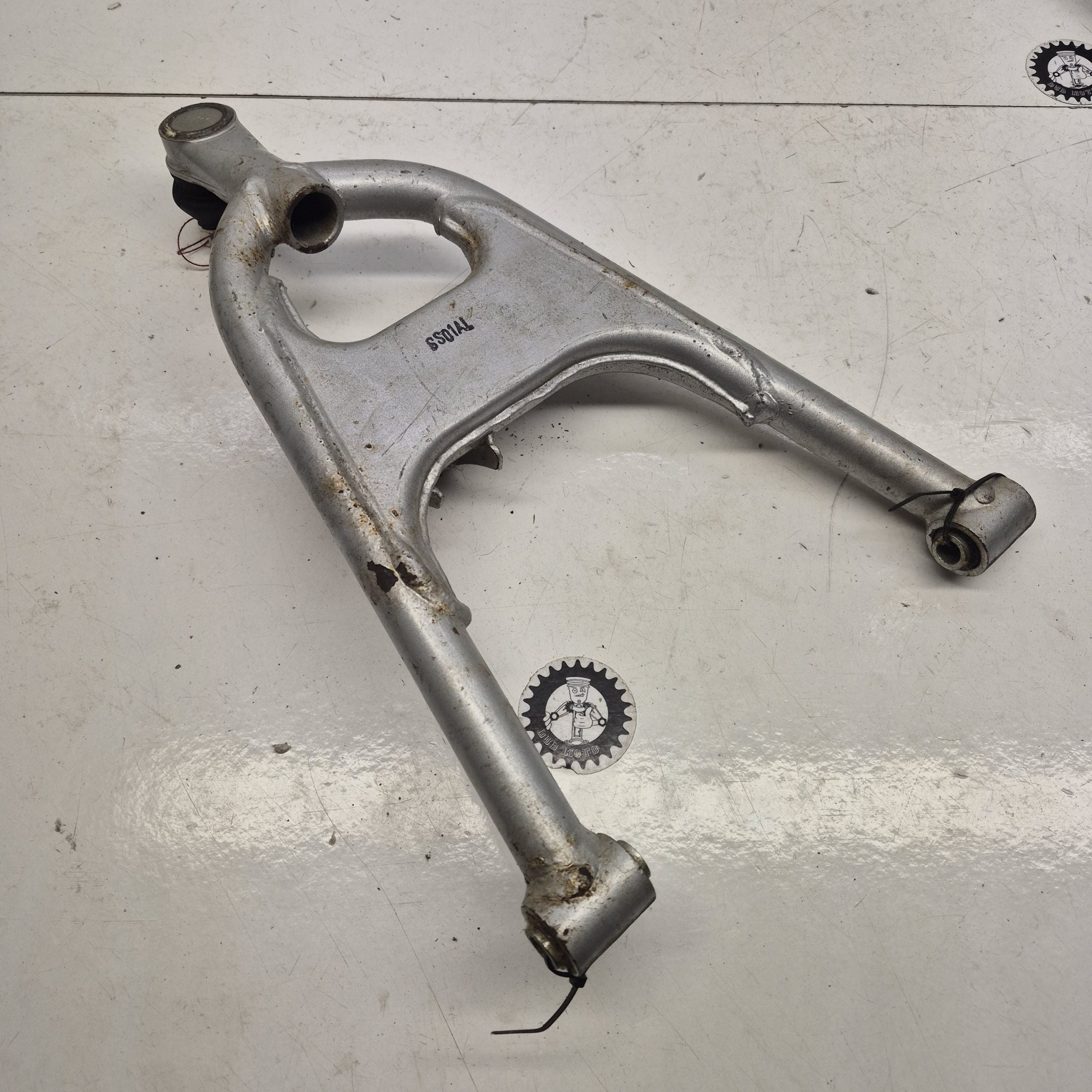 triangle inferieur droit honda 450 trx