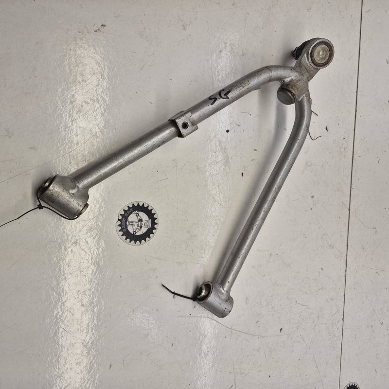 triangle superieur gauche honda 450 trx-1