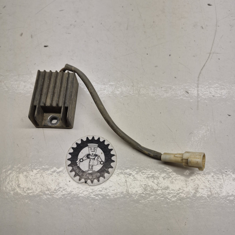 regulateur kawasaki 250 ksf 2004-1
