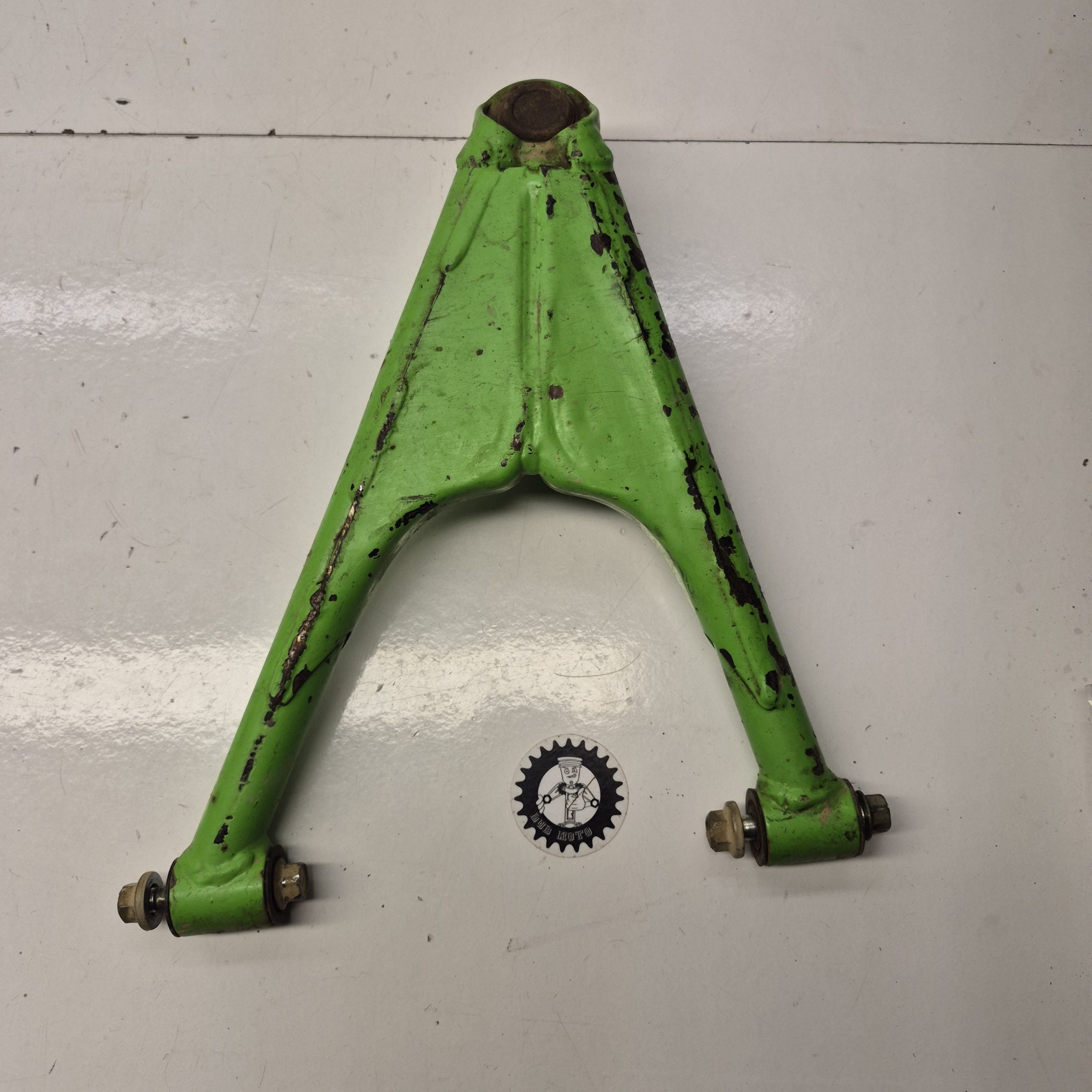 triangle inferieur droit kawasaki 250 ksf 2004