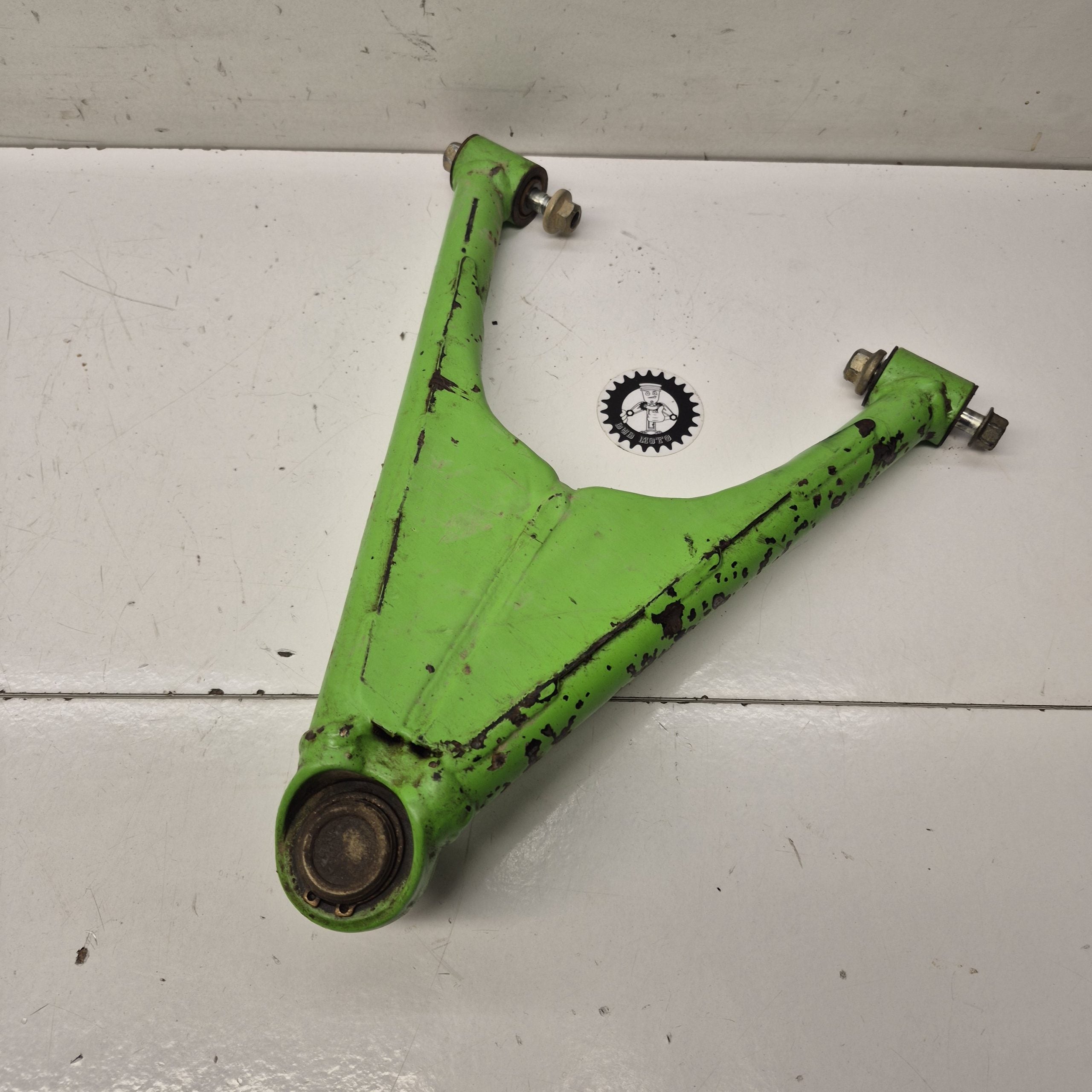 triangle inferieur gauche kawasaki 250 ksf 2004