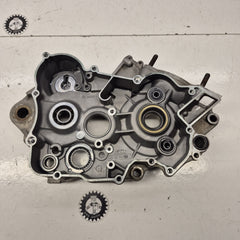 carter moteur droit 52330004100 ktm 125 sx 2015-1