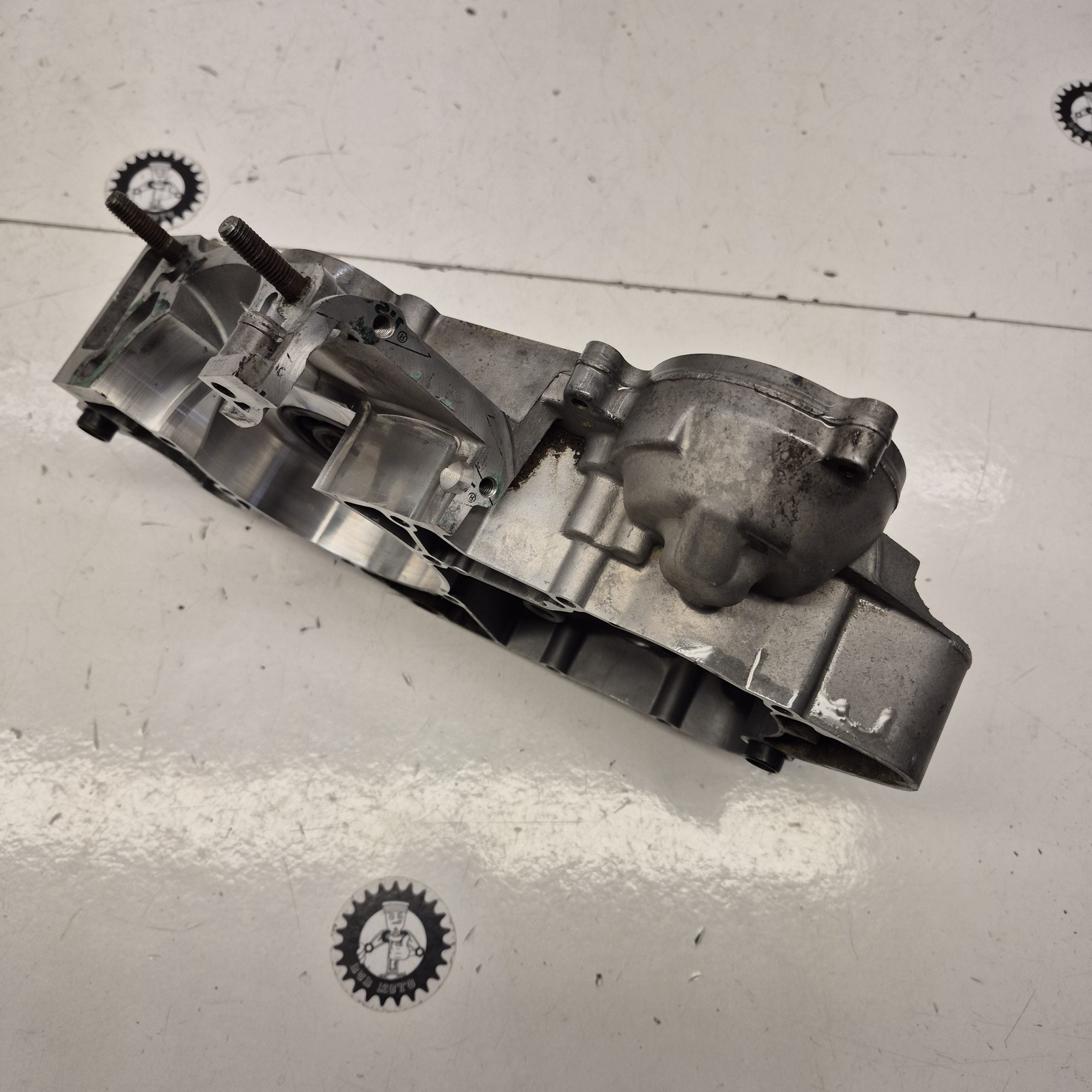 carter moteur droit 52330004100 ktm 125 sx 2015-4