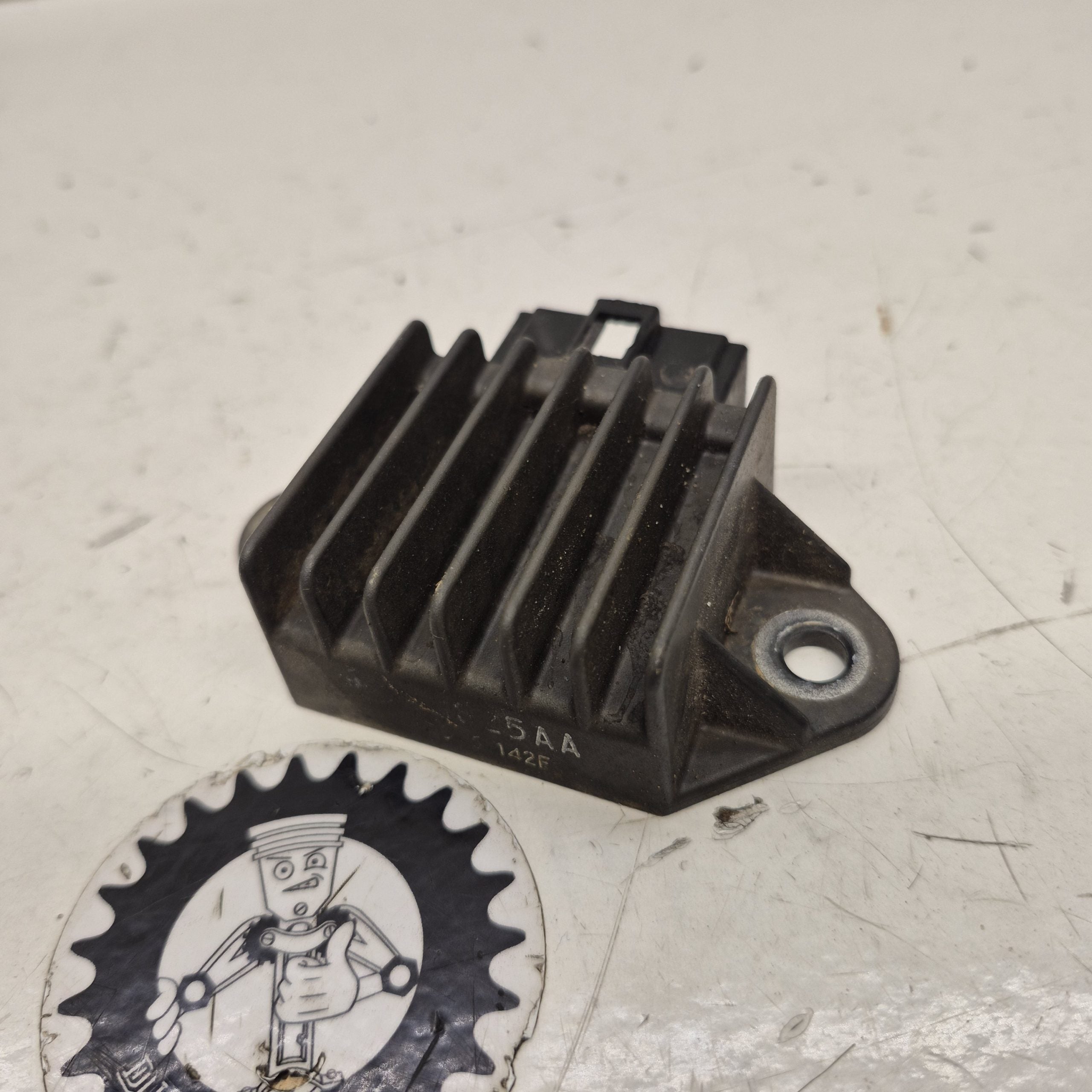 regulateur honda 450 crf 2014