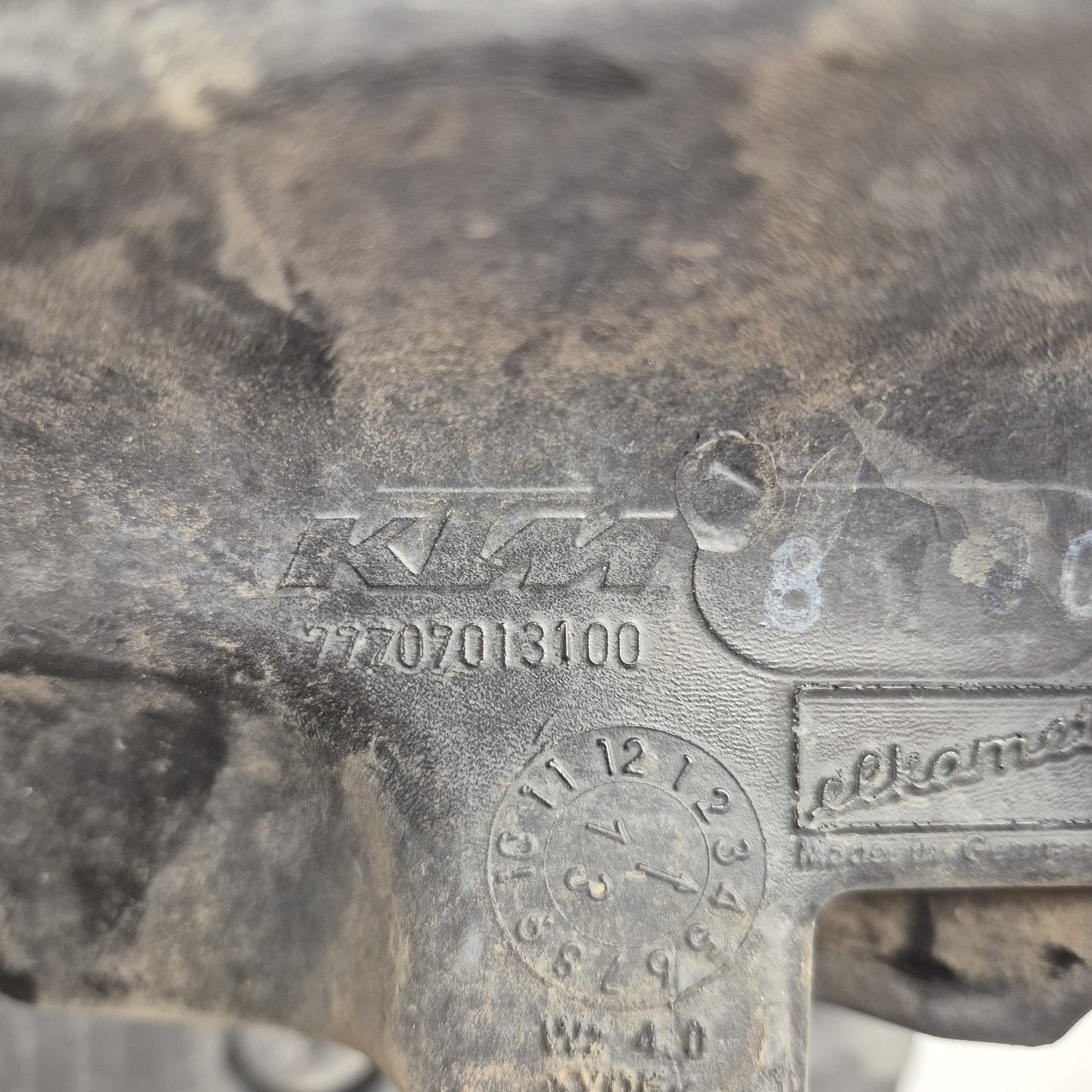 reservoir pompe a essence ktm 350 sxf 2015-4