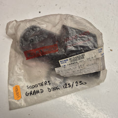 embase de retroviseur droit neuf kymco dink 125 250 88116-KKC4-900-1