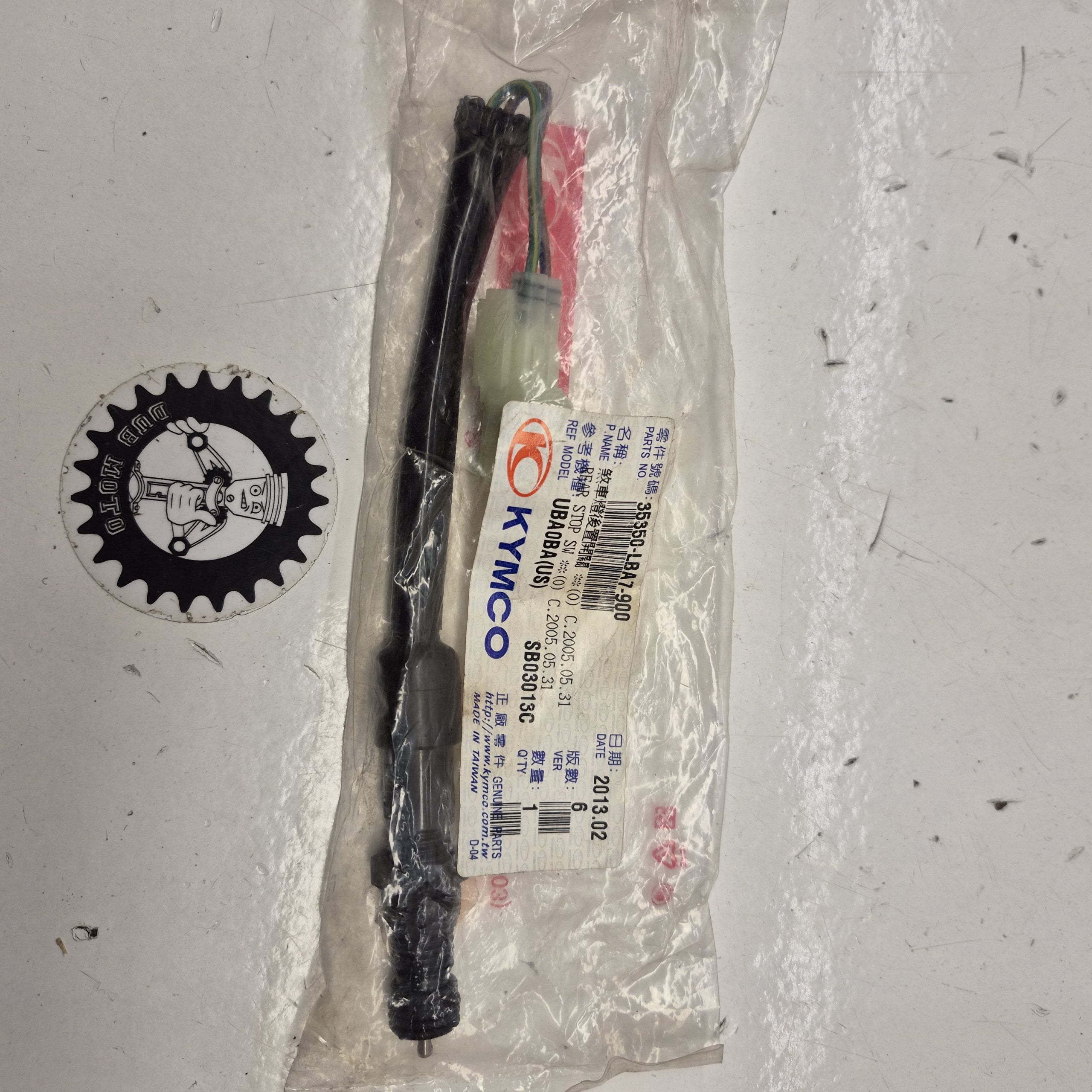 contacteur feux stop neuf kymco mxu uxv maxxer 90-700  35350-LBA7-900