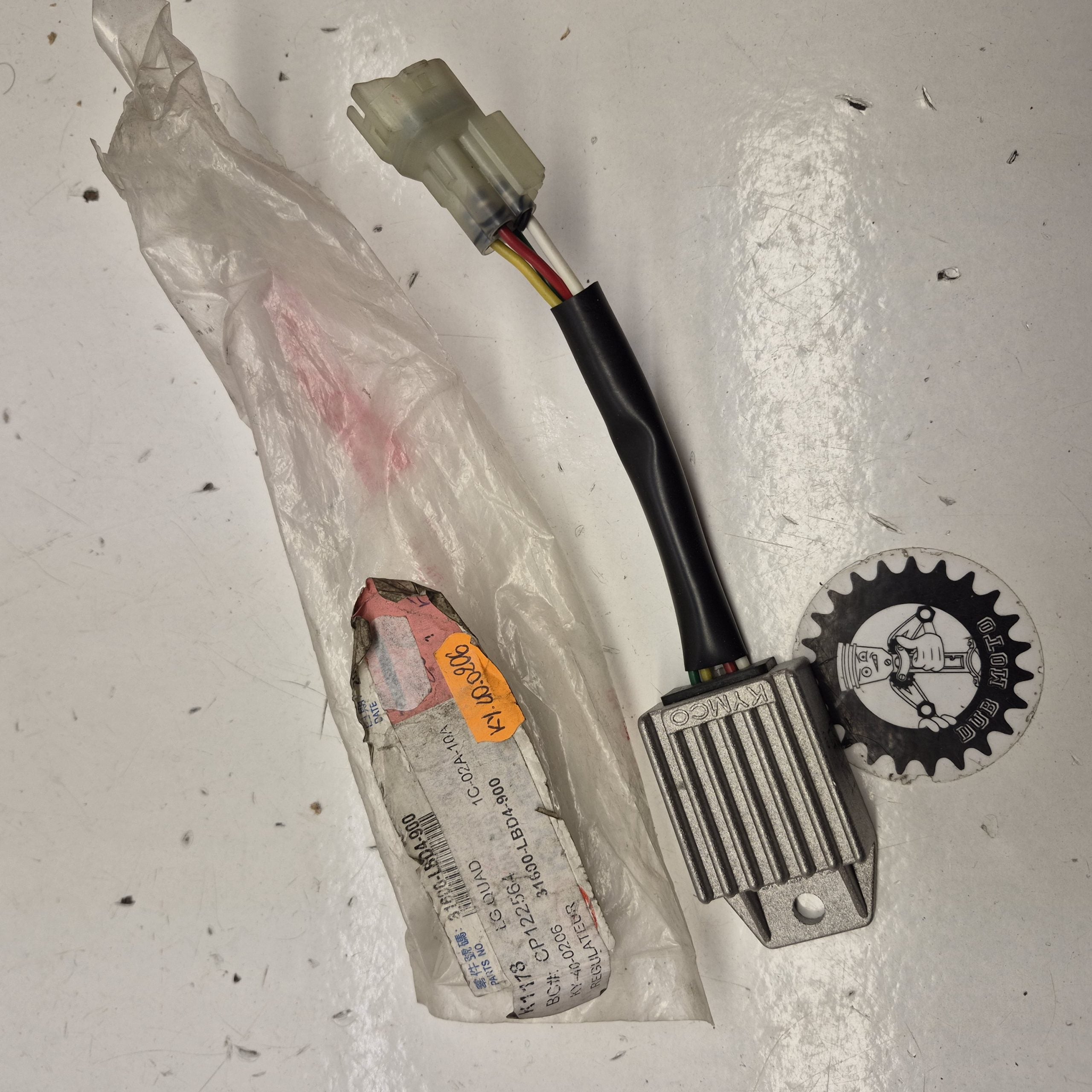regulateur neuf kymco 50 90 kxr maxxer 31600-LBD4-900