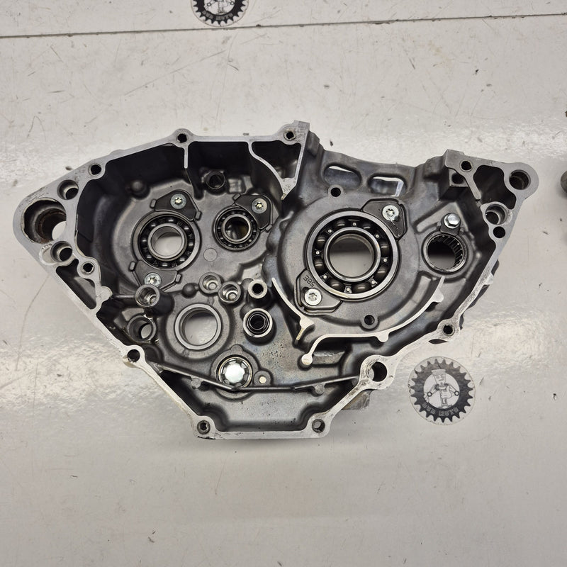 carter moteur en l'état yamaha 250 yzf 2009-4