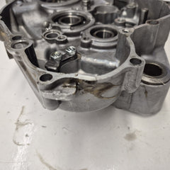 carter moteur en l'état yamaha 250 yzf 2009-8