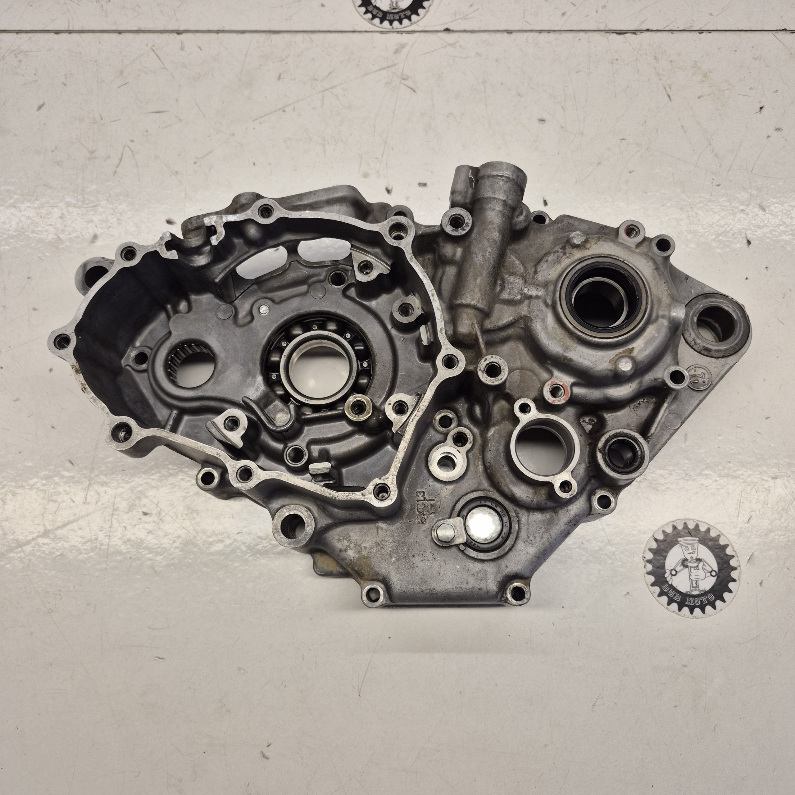 carter moteur en l'état yamaha 250 yzf 2009-3