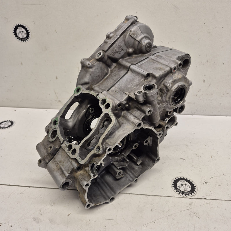 carter moteur en l'état yamaha 250 yzf 2009-1