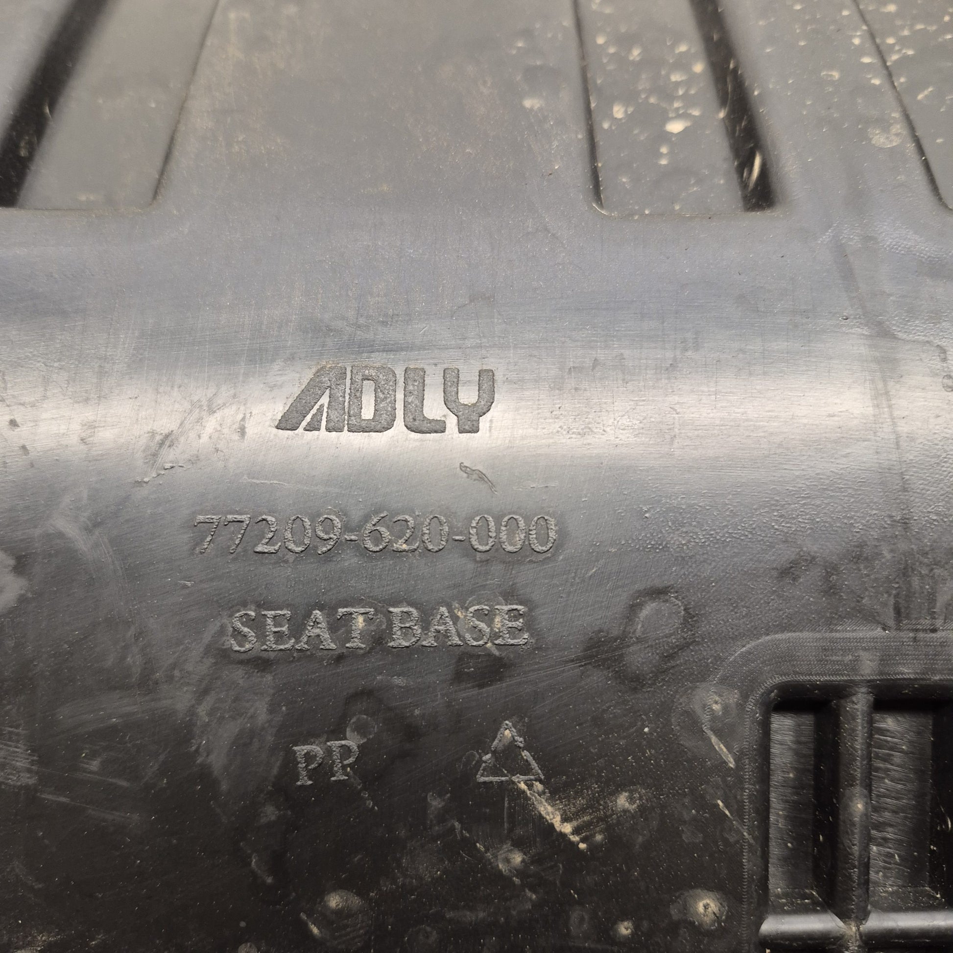 selle adly 77209-620-000-2