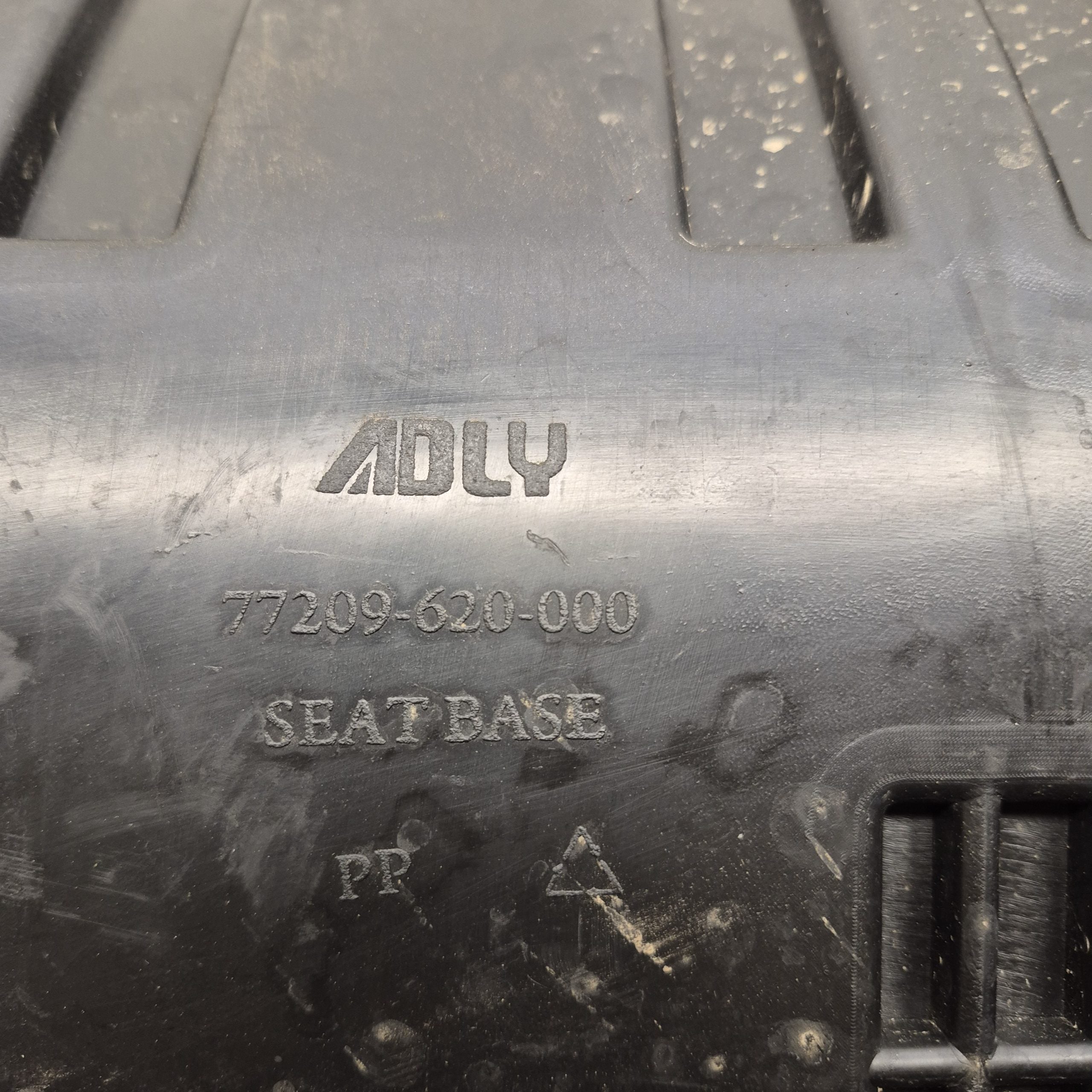 selle adly 77209-620-000