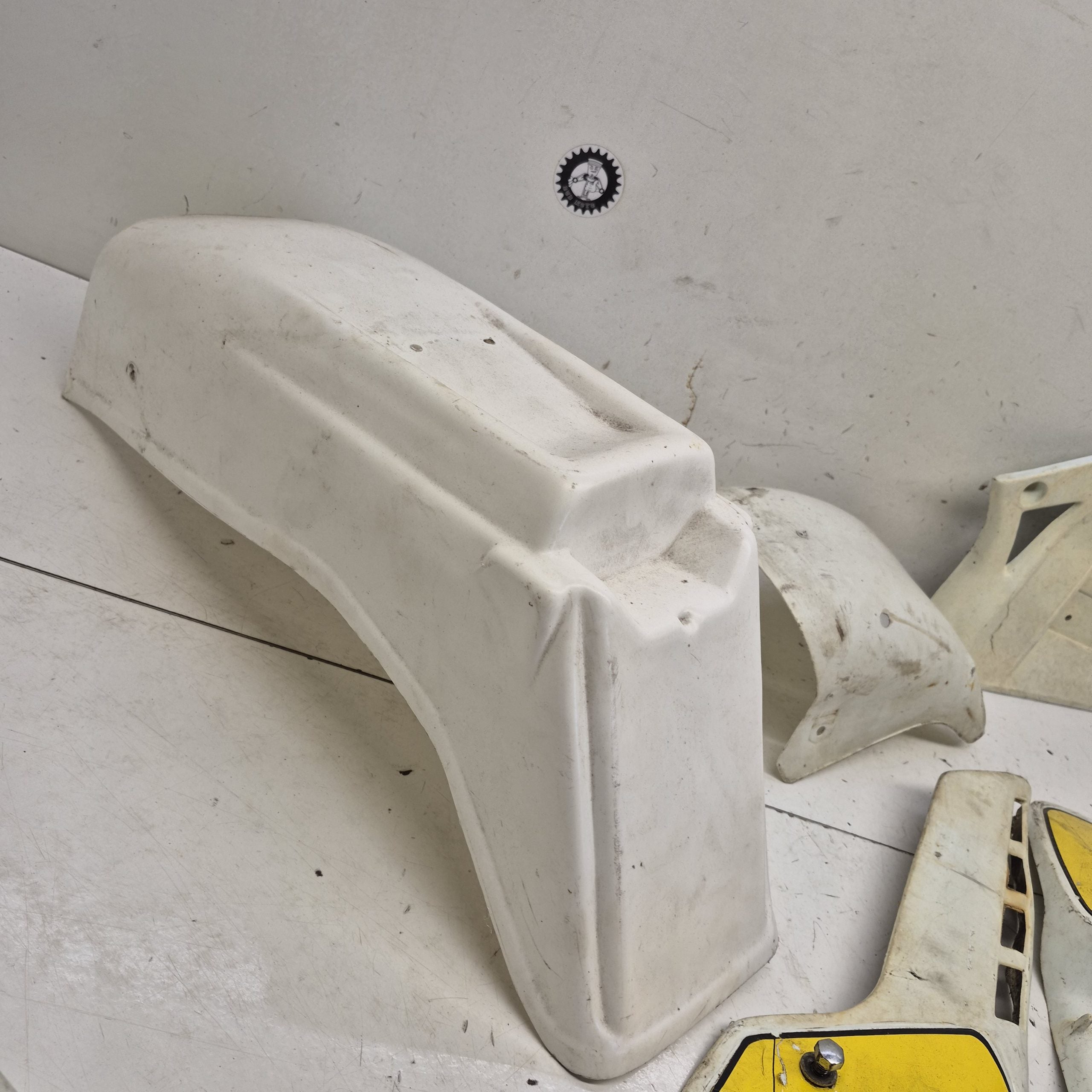 plastique ktm 250 gs 1985-5
