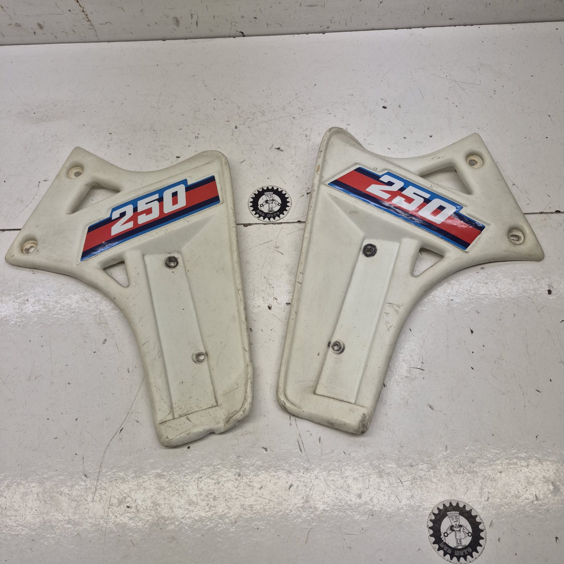 plastique ktm 250 gs 1985-1