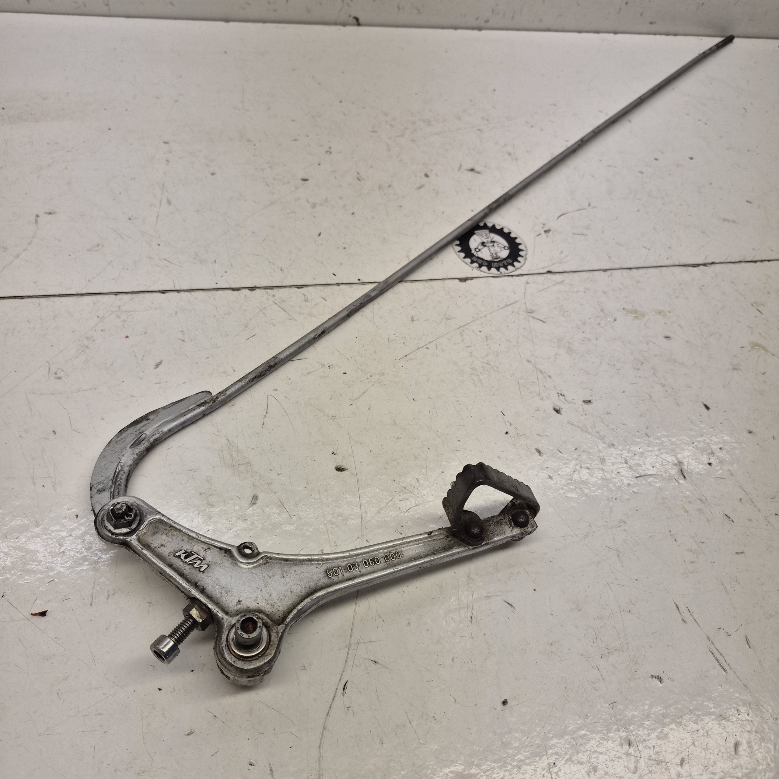 pedale de frein ktm 250 gs 1985 501.03.060.000