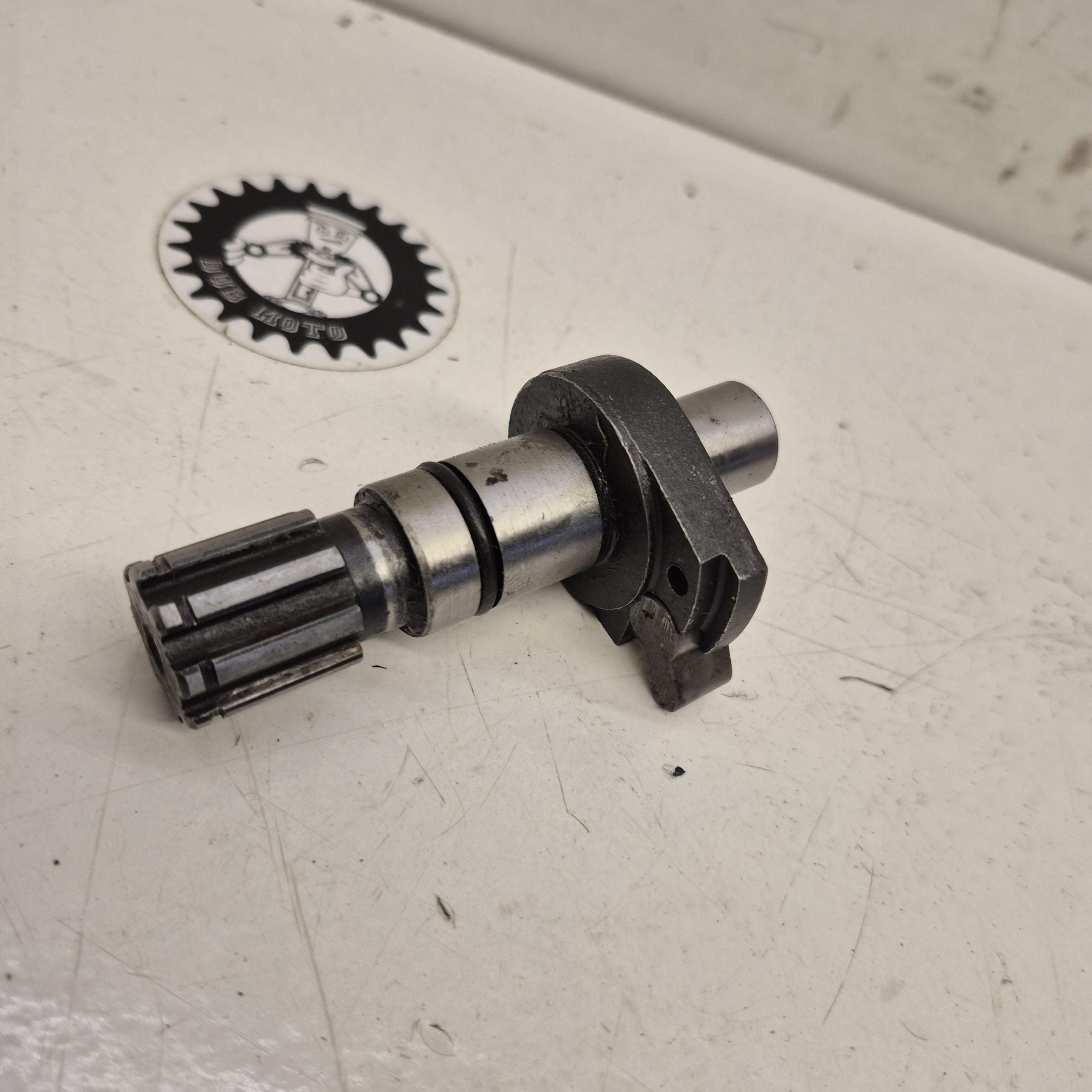 axe de kick ktm 250 gs 1985