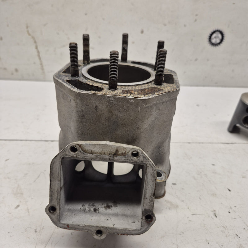 cylindre piston ktm 250 gs 1985 54430005000-4