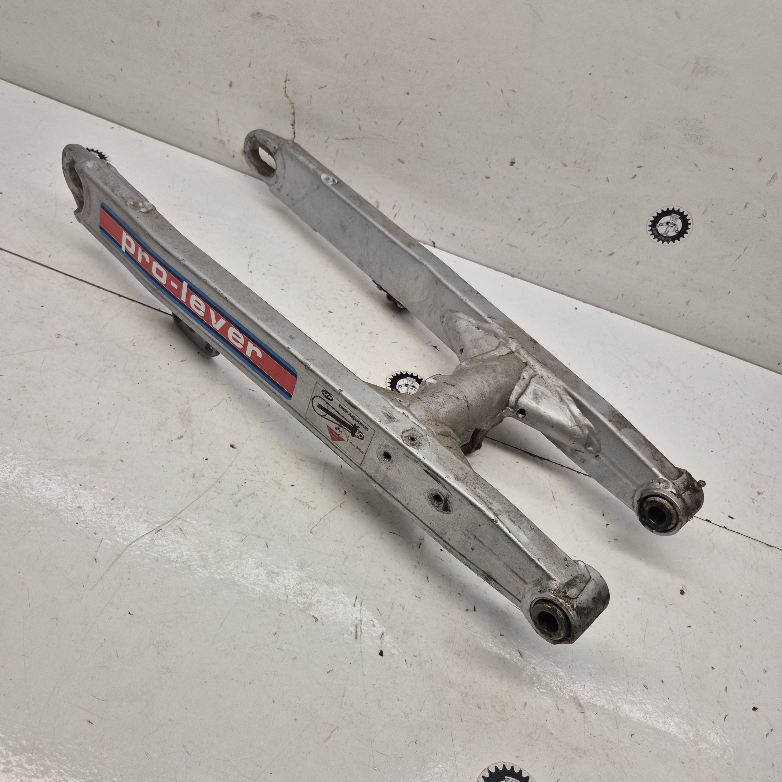 bras oscillant ktm 250 gs 1985