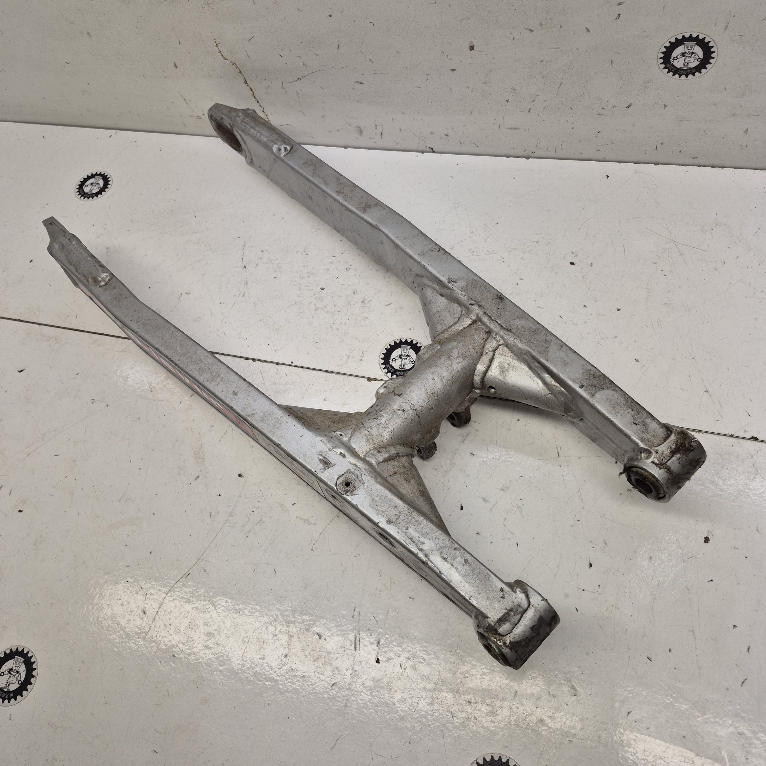 bras oscillant ktm 250 gs 1985-3